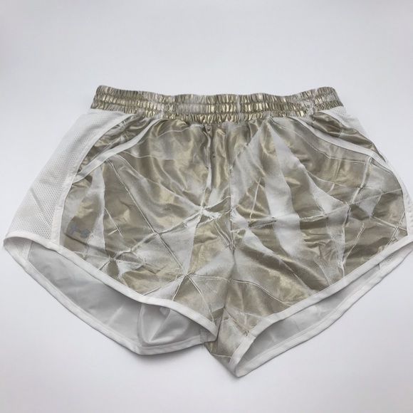 UNDER ARMOUR| Short Fly-By Perforated Shorts Gold - Picture 9 of 11